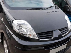 Motorháztető borítás, kompatibilis az OPEL VIVARO 2001-2014 modellekkel, fekete színű