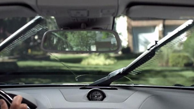 Accesorii esențiale pentru MINI Countryman – covorașe, tăviță portbagaj și ștergătoare