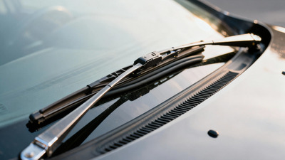 Protejează-ți Chevrolet Captiva cu stil: Covorașe auto, ștergătoare și tăviță portbagaj esențiale pentru confort și siguranță