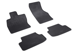 Covorase Volkswagen Golf 7, Hatchback, din 10.2012 - 12.2019 si set 4 stickere protectie praguri Volkswagen accesorii pentru autoturismul tau - masina v4038