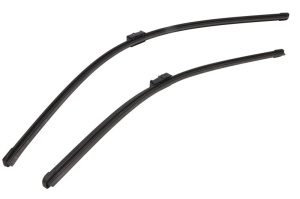Set stergatoare auto BMW Seria i3 (I01) din 2013-2017, pentru parbriz auto, 2 bucati, Bosch Aerotwin, din cauciuc siliconat rezistent, 4 Stickere Auto BMW Seria - Img 3