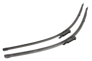 Set 3 stergatoare SEAT ALTEA (5P1) din 2004 - 2015, pentru parbriz si luneta fata si spate auto, Valeo Silencio Xtrm, din cauciuc siliconat rezistent, 4 Stickere Auto SEAT v15031