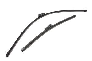 Set stergatoare BMW Seria X1 Van (F48) din 2015-2022, pentru parbriz auto, 2 bucati, Valeo Silencio Xtrm, din cauciuc siliconat rezistent, 4 Stickere Auto BMW Seria v36289