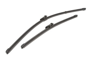 Set stergatoare FIAT DOBLO Platform/Chassis (263_) din 2010-2023, pentru parbriz auto, 2 bucati, Valeo Silencio Xtrm, din cauciuc siliconat rezistent, 4 Stickere Auto FIAT v38233
