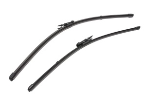Set stergatoare LAND ROVER FREELANDER 2 (L359) din 2006-2014, pentru parbriz auto, 2 bucati, Valeo Silencio Xtrm, din cauciuc siliconat rezistent, 4 Stickere Auto LAND ROVER v39265