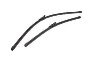 Set stergatoare MERCEDES-BENZ B-CLASS Sports Tourer (W247) din 2018-2022, pentru parbriz auto, 2 bucati, Valeo Silencio Xtrm, din cauciuc siliconat rezistent, 4 Stickere Auto MERCEDES-BENZ v38557