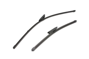 Set stergatoare RENAULT CLIO III Grandtour (KR0/1_) din 2007-2014, pentru parbriz auto, 2 bucati, Valeo Silencio Xtrm, din cauciuc siliconat rezistent, 4 Stickere Auto RENAULT v39829