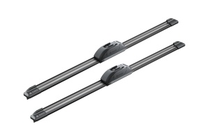 Set stergatoare SUZUKI GRAND VITARA I Open Off-Road Vehicle (GT) din 1998, pentru parbriz auto, 2 bucati, Bosch Aerotwin Retrofit, din cauciuc siliconat rezistent, 4 Stickere Auto SUZUKI v48657