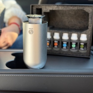 Difuzor parfum auto AMOS ONE, 6 arome, odorizant inteligent, arome intense, 3 trepte intensitate, Autonomie mare - Img 4
