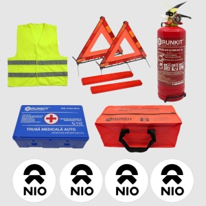 Kit siguranta auto Cri-Flo, Omologat R.A.R, Valabilitate 5 ani, 1x Trusa Prim Ajutor, 2 x Triunghiuri, 1x Stingator tip Spray, 1x Vesta reflectorizanta, Geanta pentru depozitare, 4 Stickere auto cu Nio - Img 2