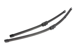 Set stergatoare ALFA ROMEO SPIDER (939_) din 2006-2011, pentru parbriz auto, 2 bucati, Valeo Silencio Xtrm, din cauciuc siliconat rezistent, 4 Stickere Auto ALFA ROMEO v39626