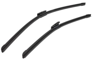 Set stergatoare auto FORD C-MAX (DM2) din 2007-2010, pentru parbriz auto, 2 bucati, Bosch Aerotwin Multi, din cauciuc siliconat rezistent, 4 Stickere Auto FORD - Img 3