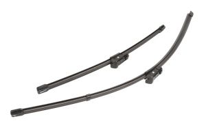 Set stergatoare FIAT PANDA (312_, 319_) din 2012-2022, pentru parbriz auto, 2 bucati, Valeo Silencio Xtrm, din cauciuc siliconat rezistent, 4 Stickere Auto FIAT v37118