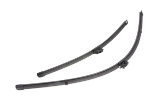 Set stergatoare MERCEDES-BENZ EQV (W447) din 2020, pentru parbriz auto, 2 bucati, Valeo Silencio Xtrm, din cauciuc siliconat rezistent, 4 Stickere Auto MERCEDES-BENZ v35198