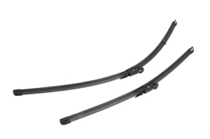 Set stergatoare MERCEDES-BENZ GLA (H247) din 2020-2023, pentru parbriz auto, 2 bucati, Valeo Silencio Xtrm, din cauciuc siliconat rezistent, 4 Stickere Auto MERCEDES-BENZ v38546