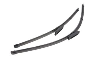 Set stergatoare TOYOTA PROACE VERSO Bus (MPY_) din 2016-2024, pentru parbriz auto, 2 bucati, Valeo Silencio Xtrm, din cauciuc siliconat rezistent, 4 Stickere Auto TOYOTA v35378