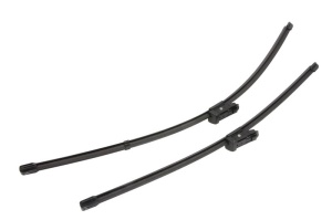 Set stergatoare Volkswagen PASSAT B6 (3C2) din 2005-2010, pentru parbriz auto, 2 bucati, Valeo Silencio Xtrm, din cauciuc siliconat rezistent, 4 Stickere Auto Volkswagen v39338