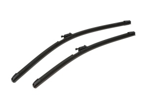 Set 3 stergatoare VOLVO V60 II Cross Country (227) din 2018 - 2021, pentru parbriz si luneta fata si spate auto, Valeo AquaBlade, din cauciuc siliconat rezistent, 4 Stickere Auto VOLVO v12084