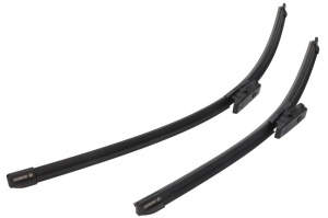 Set stergatoare FORD C-MAX (DM2) din 2007-2010, pentru parbriz auto, 2 bucati, Bosch Aerotwin Multi, din cauciuc siliconat rezistent, 4 Stickere Auto FORD v53813