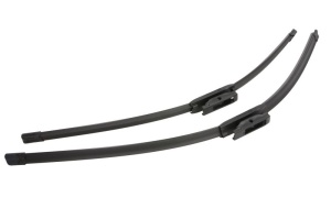 Set stergatoare RENAULT GRAND SCENIC III (JZ0/1_) din 2009-2016, pentru parbriz auto, 2 bucati, Bosch Aerotwin, din cauciuc siliconat rezistent, 4 Stickere Auto RENAULT v54353
