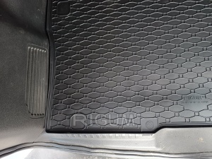 Set Covorase Auto Si Tavita Portbagaj TOYOTA PROACE II din 01.2016 - 2026, caroserie van 2-3 locuri, AMPATAMENT L2 - Img 4