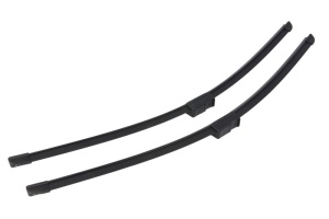 Set stergatoare auto Volkswagen TRANSPORTER T5 Platform/Chassis (7JD, 7JE, 7JL, 7JY, 7JZ, 7F din 2003-2015, pentru parbriz auto, 2 bucati, Bosch Aerotwin, din cauciuc siliconat rezistent, 4 Stickere Auto Volkswagen - Img 4