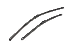 Set stergatoare ALFA ROMEO 147 (937_) din 2000-2010, pentru parbriz auto, 2 bucati, Valeo Silencio Xtrm, din cauciuc siliconat rezistent, 4 Stickere Auto ALFA ROMEO v39655