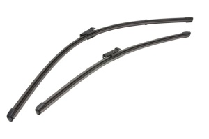 Set stergatoare Volkswagen ARTEON SHOOTING BRAKE (3H9) din 2020-2024, pentru parbriz auto, 2 bucati, Valeo Silencio Xtrm, din cauciuc siliconat rezistent, 4 Stickere Auto Volkswagen v36835