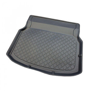 Mercedes clasa C W204 Sedan din 04.2007 - 02.2014, Tavita Pentru Portbagaj Lux Premium Dedicata, Bancheta Rabatabila (V2) *2 accesorii pentru autoturismul tau - masina v200823