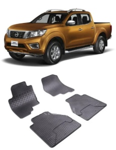Set covorase Nissan Navara Pick-Up 2005 - 2010 si 4 stickere rotunde Nissan accesorii pentru autoturismul tau - masina v4594