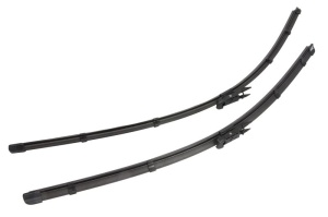 Set stergatoare FORD C-MAX II Van din 2010-2019, pentru parbriz auto, 2 bucati, Valeo Silencio Xtrm, din cauciuc siliconat rezistent, 4 Stickere Auto FORD v37724