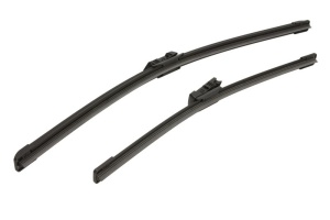 Set stergatoare FORD KA+ III (UK, FK) din 2016-2018, pentru parbriz auto, 2 bucati, Bosch Aerotwin, din cauciuc siliconat rezistent, 4 Stickere Auto FORD v49677