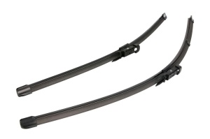 Set stergatoare JAGUAR XF I (X250) din 2008-2015, pentru parbriz auto, 2 bucati, Valeo Silencio Xtrm, din cauciuc siliconat rezistent, 4 Stickere Auto JAGUAR v38432