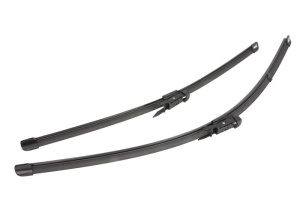 Set stergatoare MERCEDES-BENZ CLA Coupe (C117) din 2013-2019, pentru parbriz auto, 2 bucati, Valeo Silencio Xtrm, din cauciuc siliconat rezistent, 4 Stickere Auto MERCEDES-BENZ v38732