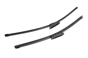 Set stergatoare RENAULT LOGAN/STEPWAY II (L8_) din 2013-2016, pentru parbriz auto, 2 bucati, Valeo Silencio Xtrm, din cauciuc siliconat rezistent, 4 Stickere Auto RENAULT v36908