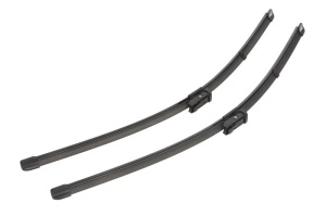 Set stergatoare Volkswagen BEETLE (5C1, 5C2) din 2011-2019, pentru parbriz auto, 2 bucati, Valeo Silencio Xtrm, din cauciuc siliconat rezistent, 4 Stickere Auto Volkswagen v37136