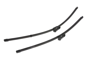 Set stergatoare Volkswagen TIGUAN (5N_) din 2007-2018, pentru parbriz auto, 2 bucati, Valeo Silencio Xtrm, din cauciuc siliconat rezistent, 4 Stickere Auto Volkswagen v38288