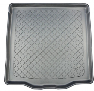 Ford Focus IV Sedan din 09.2018 - Prezent, Tavita Pentru Portbagaj Lux Premium Dedicata, Roata Rezerva Ingusta / Kit Reparatie *1 accesorii pentru autoturismul tau - masina v190787