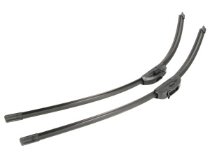 Set stergatoare auto MERCEDES-BENZ VITO / MIXTO Van (W639) din 2003-2012, pentru parbriz auto, 2 bucati, Bosch Aerotwin Retro Truck, din cauciuc siliconat rezistent, 4 Stickere Auto MERCEDES-BENZ - Img 4