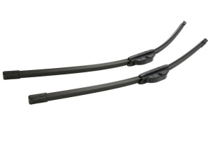 Set stergatoare RENAULT GRAND SCENIC II (JM0/1_) din 2004-2009, pentru parbriz auto, 2 bucati, Bosch Aerotwin, din cauciuc siliconat rezistent, 4 Stickere Auto RENAULT v43243