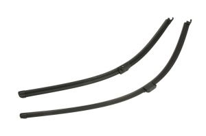 Set stergatoare RENAULT VEL SATIS (BJ0_) din 2002-2009, pentru parbriz auto, 2 bucati, Bosch Aerotwin, din cauciuc siliconat rezistent, 4 Stickere Auto RENAULT v43207