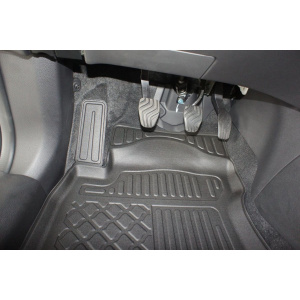 Suzuki VItara Hybrid, Suv, Din 01.2020 - Prezent , Set Covorase Auto Tip Tavita Premium 3D, din cauciuc Reducere accesorii pentru autoturismul tau - masina v54478