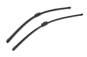 Set 3 stergatoare Volkswagen PASSAT B5.5 Variant (3B6) din 2000 - 2005, pentru parbriz si luneta fata si spate auto, Valeo Silencio, din cauciuc siliconat rezistent, 4 Stickere Auto VW v14777