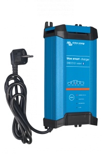 Blue Smart IP22 Charger 24/12 (1)