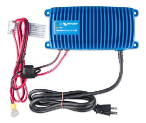 Blue Smart IP67 Charger 12/17 (1)