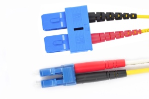 Patchcord LC/UPC-SC/UPC, SM G.657A1, duplex, 2m - Img 3