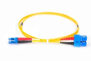 Patchcord LC/UPC-SC/UPC, SM G.657A1, duplex, 10m