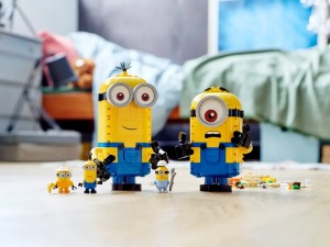 Set de construit Minions - Brick-built Minions and their Lair 876 Piese - Img 6