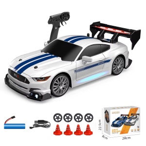 Masina cu telecomanda RC, Mustang argintiu, Drift car, 30km/h, 4x4, lumini LED, cauciucuri interschimbabile