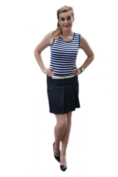 Rochie shic, scurta iar fusta cu pliuri bleumarin-rosu